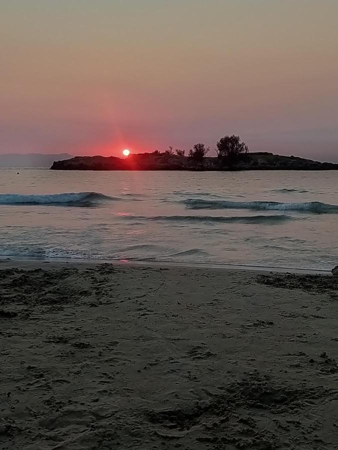 Oneiro Residence Petrokefálion Екстериор снимка